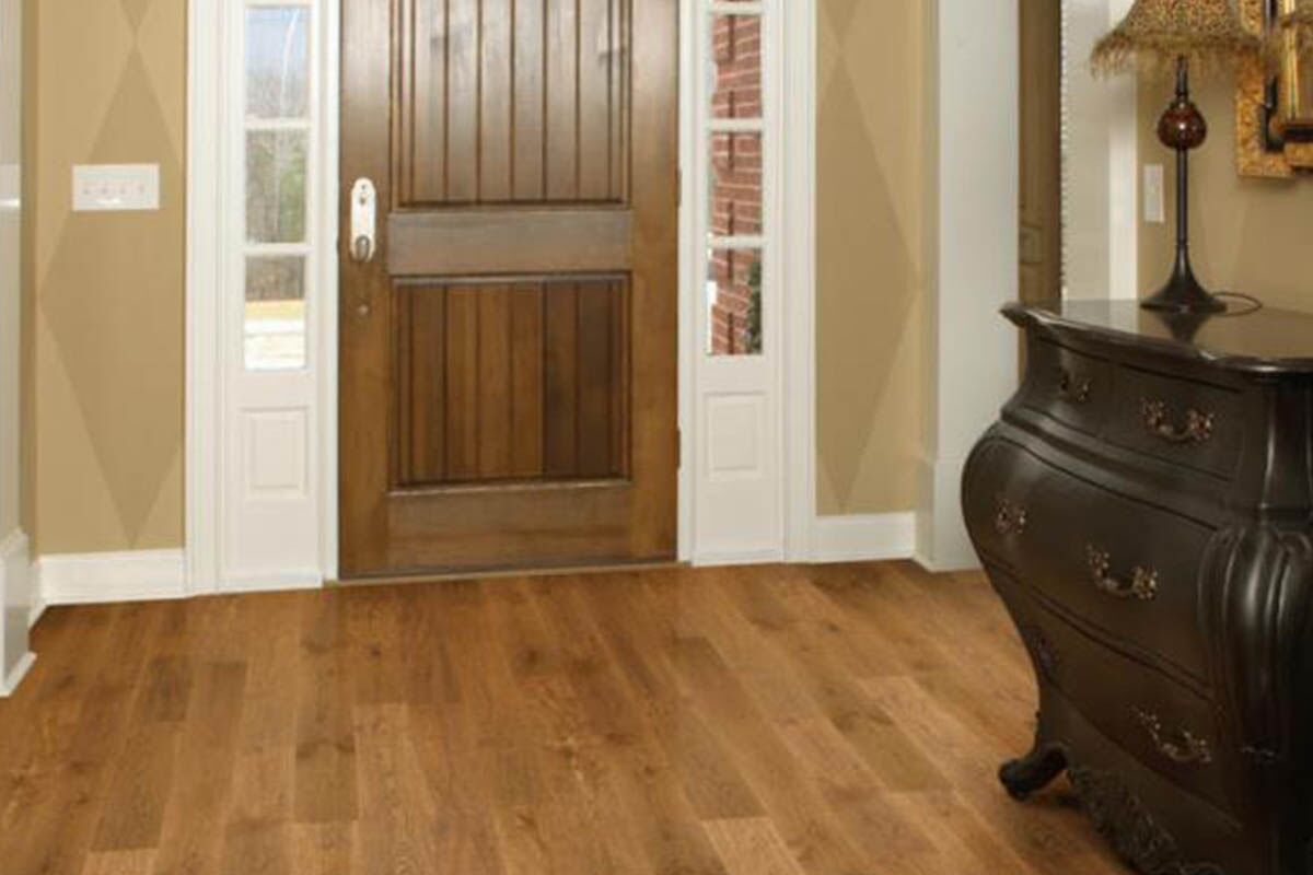 _0004_Oakleaf Handscraped - Golden Era - JWC 050 GS ROOM