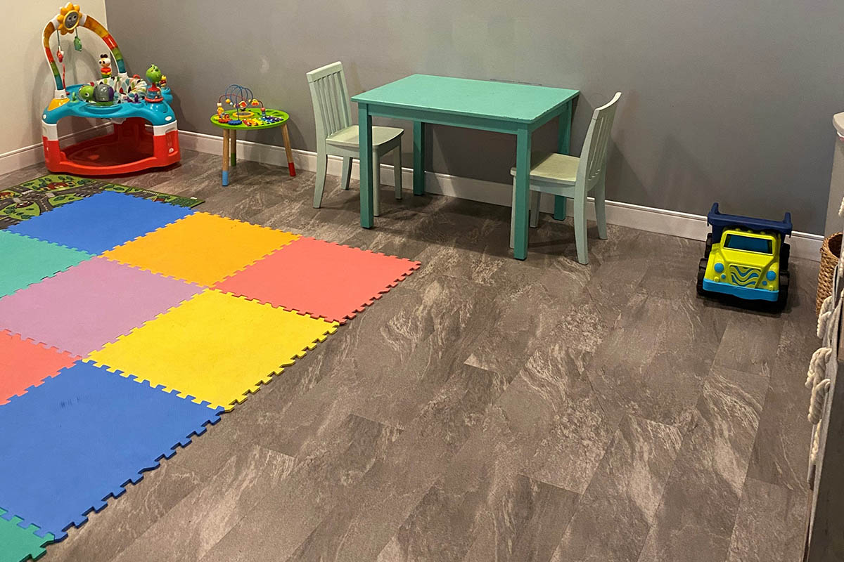 _0029_MOUNTAIN TOP TILE SERIES - Oxford Grey - MGT 816 GM-P ROOM SCENE