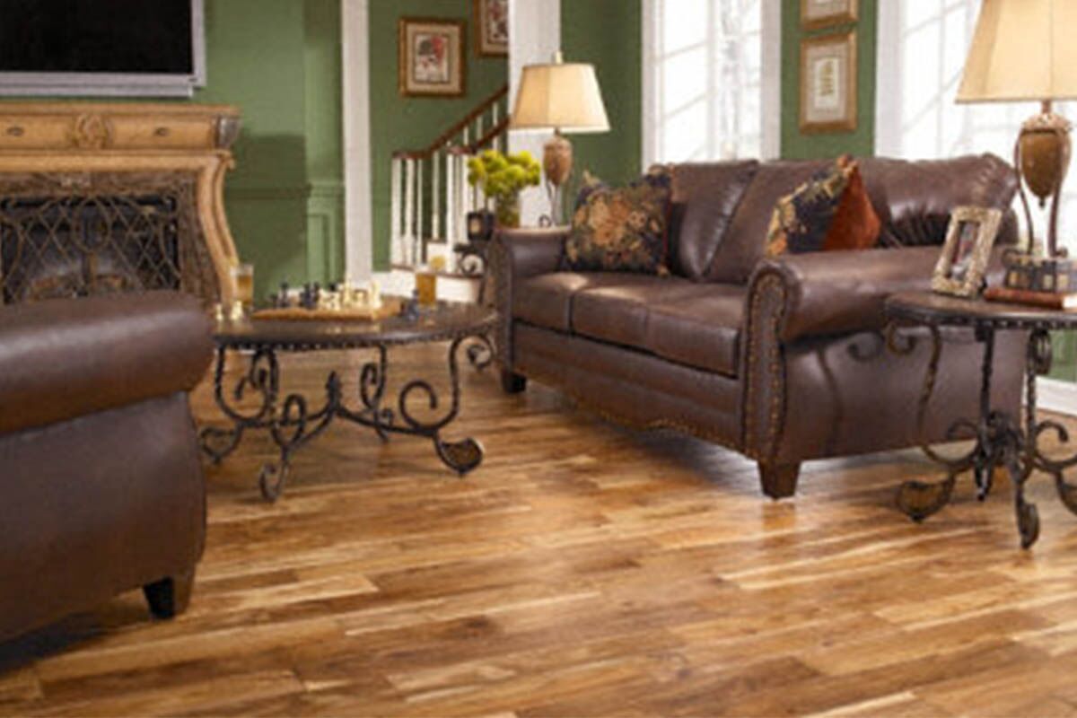 Fairmont-Acacia_0002_LAR-050-EBEHS-ROOM.jpg